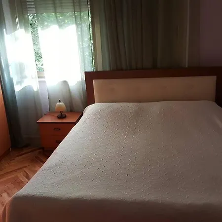 Διαμέρισμα Beautiful Apartament Τίρανα